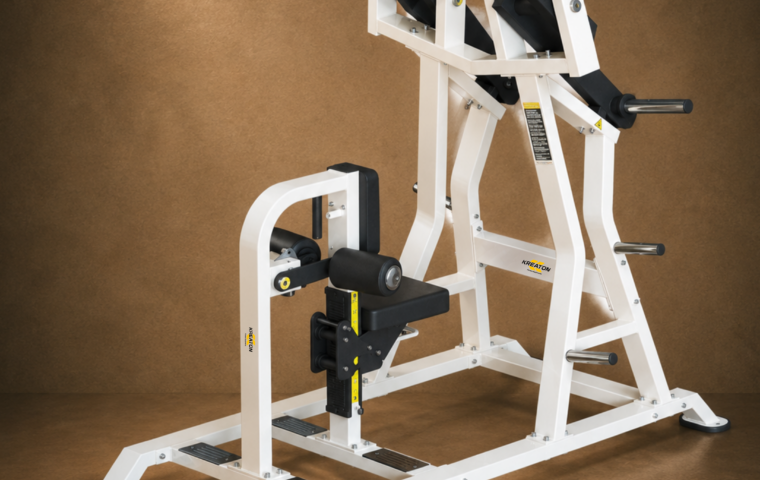 Isolateral-Reverse-front-Lat-Pulldown-